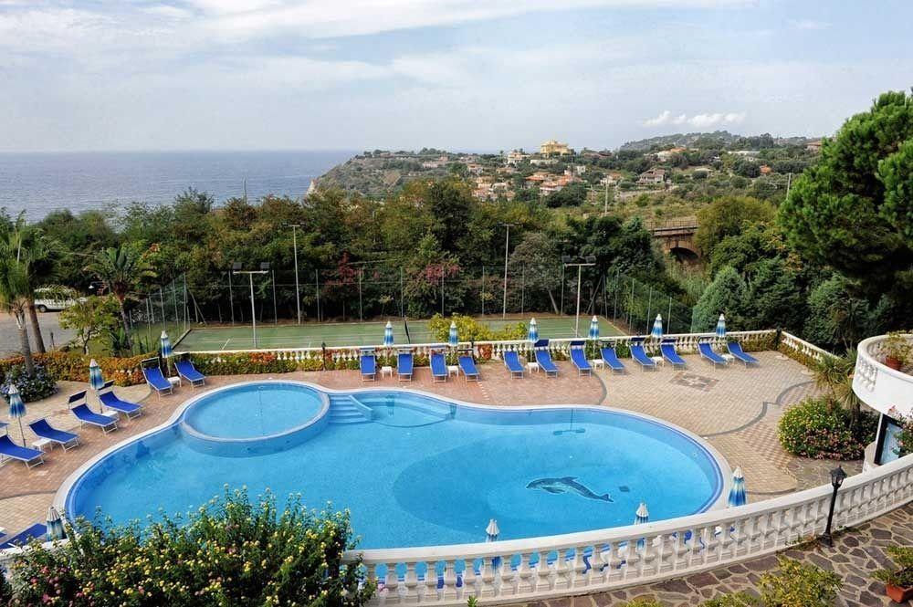 Villaggio Pineta Petto Bianco Capo Vaticano Eksteriør billede