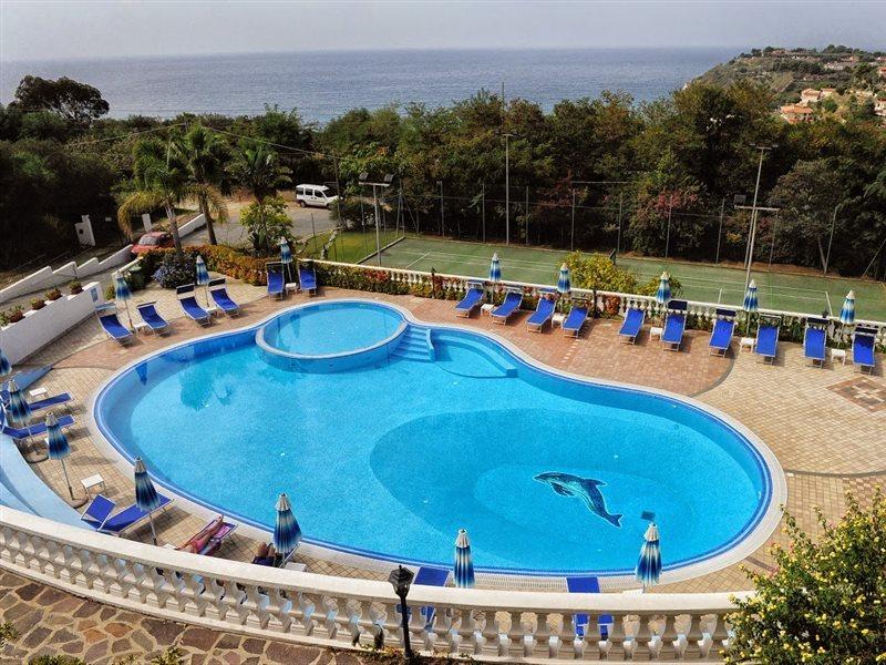 Villaggio Pineta Petto Bianco Capo Vaticano Eksteriør billede